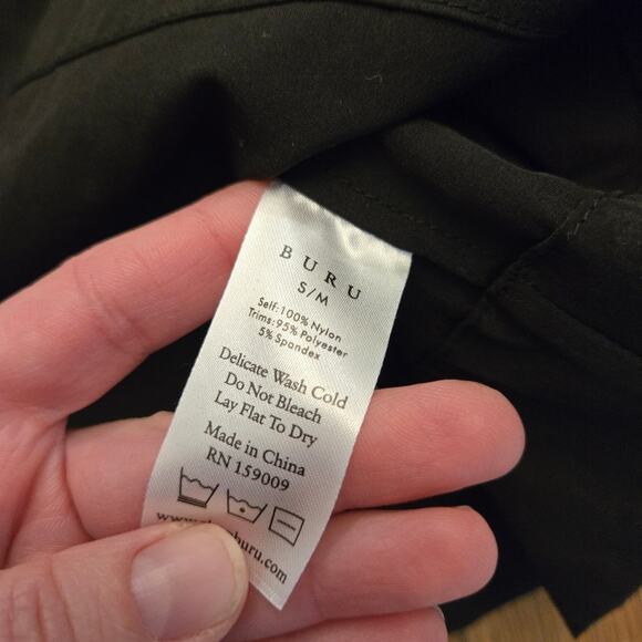 BURU blouse women's size s/m boxy turtleneck short sleeve artsy black marble - Picture 8 of 12